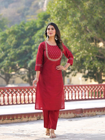 Varanga Maroon Yoke Embroidered Straight Kurta Paired With Sgtraight Pant And Leheriya Dupatta